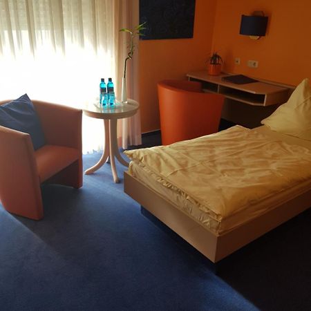 Hotel Lindenhof Frankfurt Airport Kelsterbach Zewnętrze zdjęcie