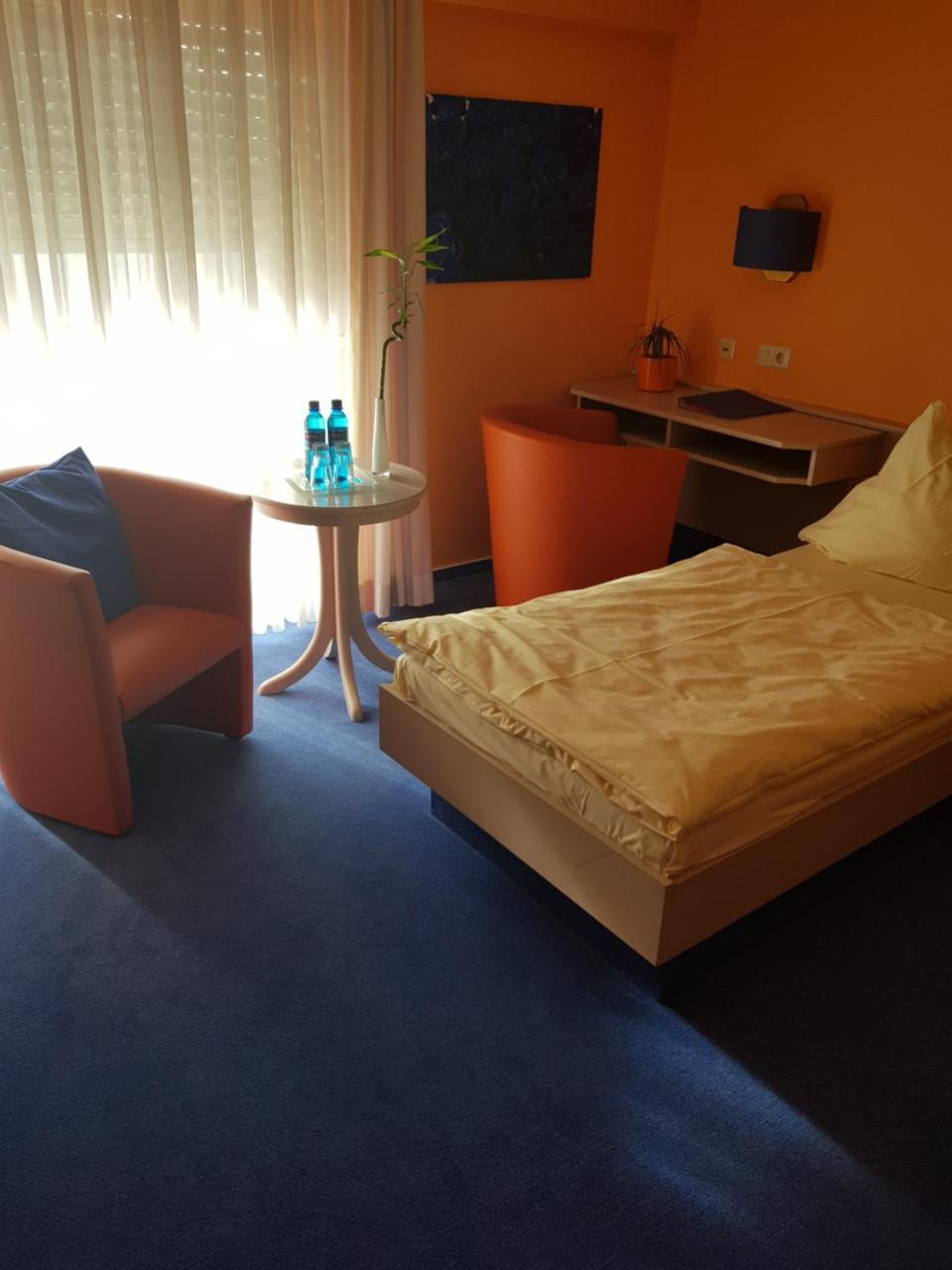 Hotel Lindenhof Frankfurt Airport Kelsterbach Zewnętrze zdjęcie