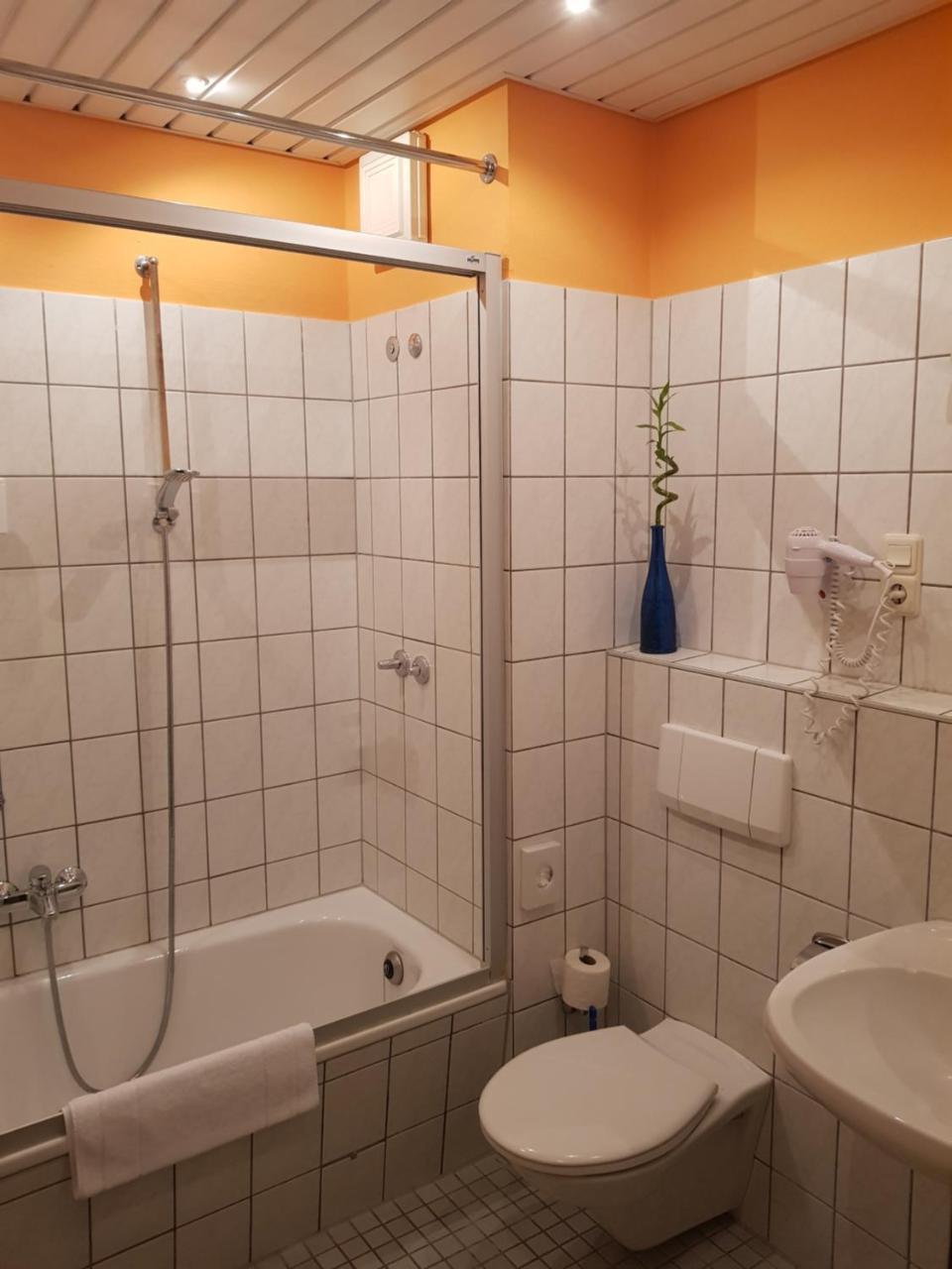 Hotel Lindenhof Frankfurt Airport Kelsterbach Zewnętrze zdjęcie